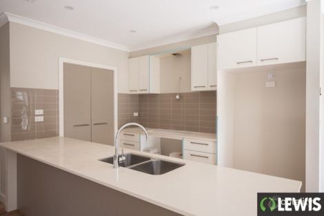 Property photo of 1/50 Grevillia Road Oak Park VIC 3046