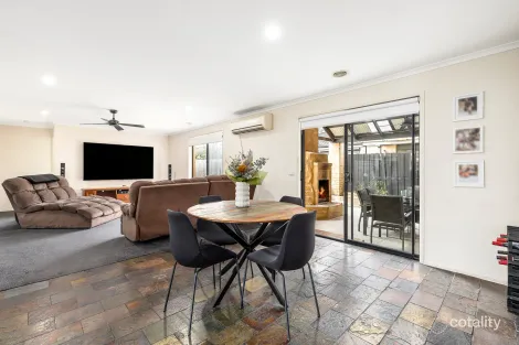 Property photo of 18 Kulkami Way Cranbourne West VIC 3977