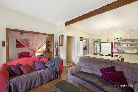 Property photo of 16 Devon Drive Blackburn North VIC 3130