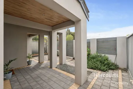 Property photo of 29 Athenny Way Darch WA 6065