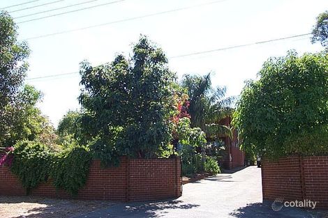21 Robins Rd, Kalamunda, WA 6076