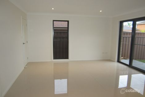 Property photo of 5 Allambie Road Edensor Park NSW 2176