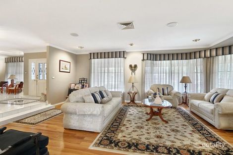 Property photo of 8 Heritage Way Glen Alpine NSW 2560