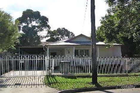 6 Weston St, Fairfield, NSW 2165