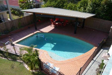 Property photo of 22 Beaulieu Crescent Carindale QLD 4152