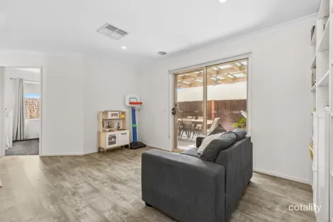Property photo of 1/49 Raglan Street White Hills VIC 3550
