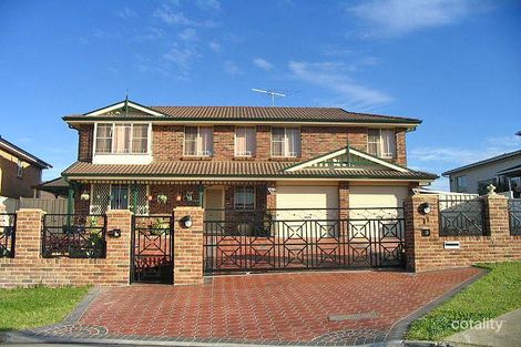 11 Marley Cres, Bonnyrigg Heights, NSW 2177