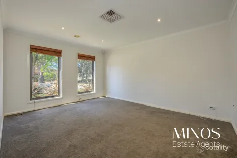 Property photo of 3 Songbird Crescent South Morang VIC 3752