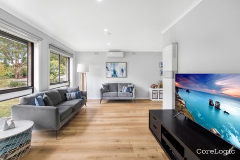 Property photo of 11 Diane Close Pakenham VIC 3810