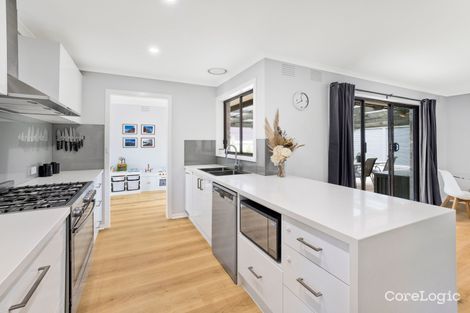 Property photo of 11 Diane Close Pakenham VIC 3810