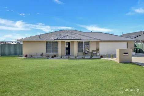Property photo of 70 Freeman Circuit Llanarth NSW 2795
