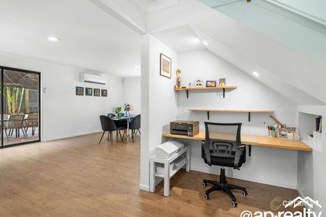 Property photo of 10 Canterbury Close Forest Lake QLD 4078
