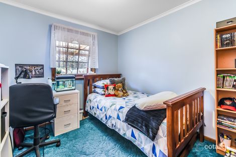 Property photo of 21 Green Valley Crescent Hampton Park VIC 3976