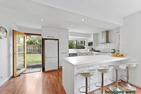 Property photo of 3 Narnoo Street Chapel Hill QLD 4069