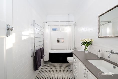 Property photo of 25 Collins Street Mount Lofty QLD 4350