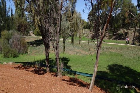 Property photo of 33 Curnow Court Evanston Park SA 5116