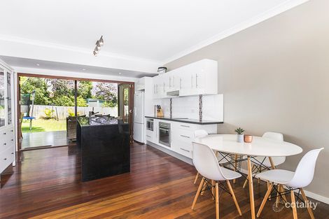 Property photo of 75 Hutton Avenue Wynnum QLD 4178