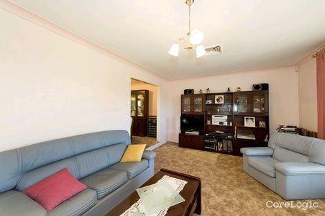 Property photo of 11 Nightingale Drive Blaxland NSW 2774