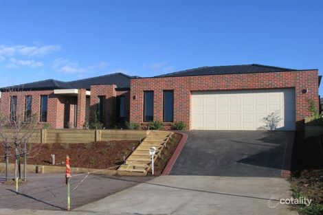 Property photo of 30 Hobart Avenue Berwick VIC 3806