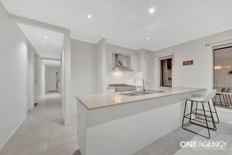 Property photo of 10 Lure Avenue Point Cook VIC 3030