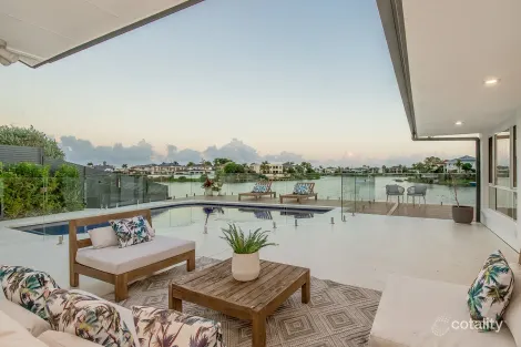 8 Santabelle Cres, Clear Island Waters, QLD 4226