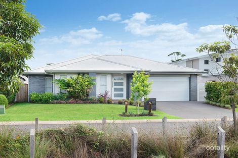106 Crestwood Dr, Port Macquarie, NSW 2444