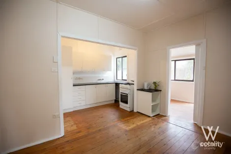 21 Moresby Way, West Bathurst, NSW 2795