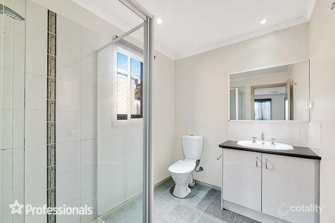 Property photo of 92 Calais Circuit Cranbourne West VIC 3977