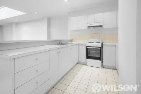 2/6 Roeszler Lane, Melbourne, VIC 3000