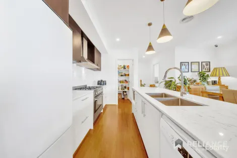 Property photo of 33 Grima Crescent Wyndham Vale VIC 3024