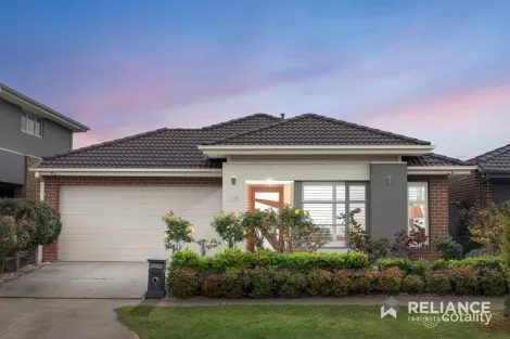 Property photo of 33 Grima Crescent Wyndham Vale VIC 3024