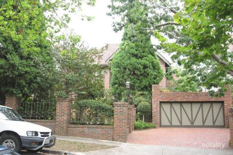 Property photo of 25 Linlithgow Road Toorak VIC 3142