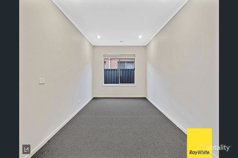 Property photo of 20 Abbeygate Drive Werribee VIC 3030