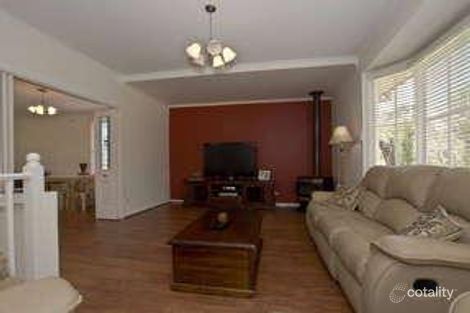 Property photo of 33 Switchback Road Chirnside Park VIC 3116