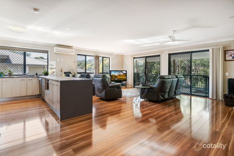 Property photo of 28 Cobb & Co Drive Oxenford QLD 4210