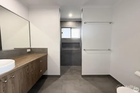 Property photo of 39 Callistemon Crescent Bohle Plains QLD 4817