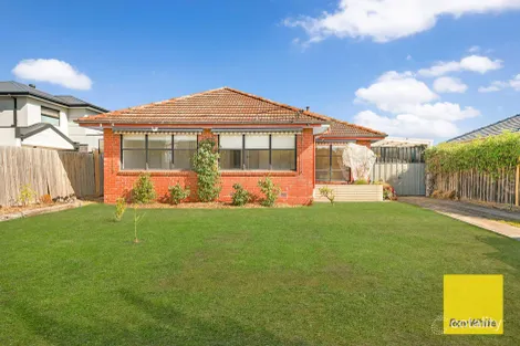 18 Robertson Cres, Laverton, VIC 3028