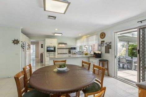 Property photo of 53 Courtenay Avenue Cranbourne North VIC 3977