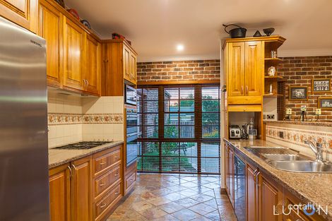 Property photo of 27 Apperly Close Kambah ACT 2902