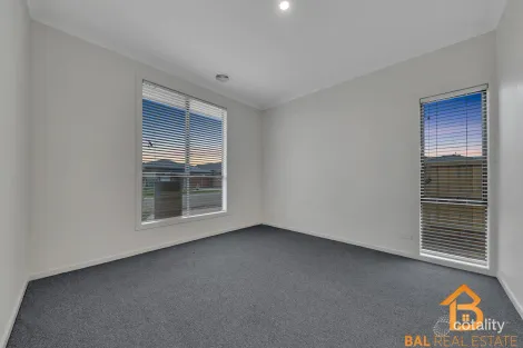 87 Clipstone Cres, Fraser Rise, VIC 3336