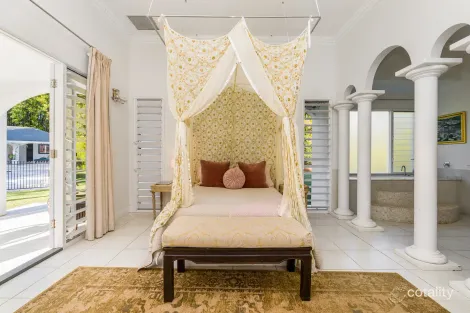 Property photo of 15 Magnolia Place Ewingsdale NSW 2481