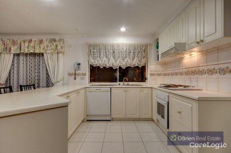 Property photo of 23 Gilmore Crescent Lynbrook VIC 3975