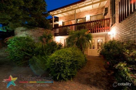 Property photo of 10 Harcourt Place Bull Creek WA 6149