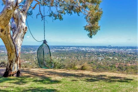 Property photo of 15 High Peak Place Lesmurdie WA 6076