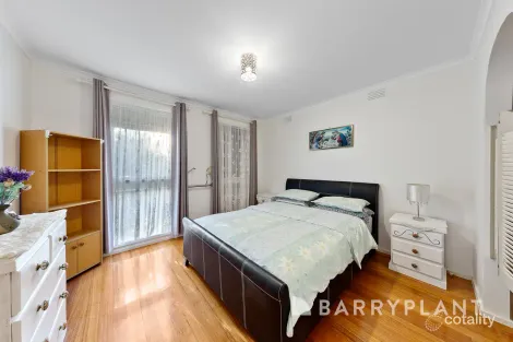 Property photo of 26 Novara Parade St Albans VIC 3021