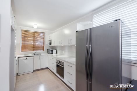 Property photo of 14 Jenner Court Wanniassa ACT 2903