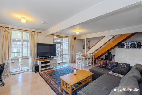 Property photo of 14 Jenner Court Wanniassa ACT 2903