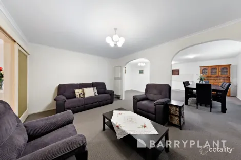 Property photo of 26 Novara Parade St Albans VIC 3021