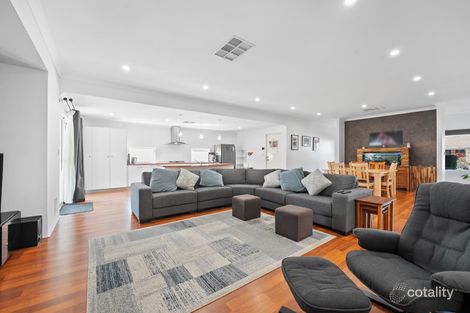 Property photo of 28 Fairburn Crescent Baldivis WA 6171