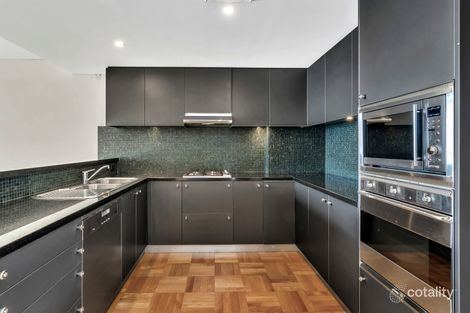 Property photo of 2204/2 Dind Street Milsons Point NSW 2061